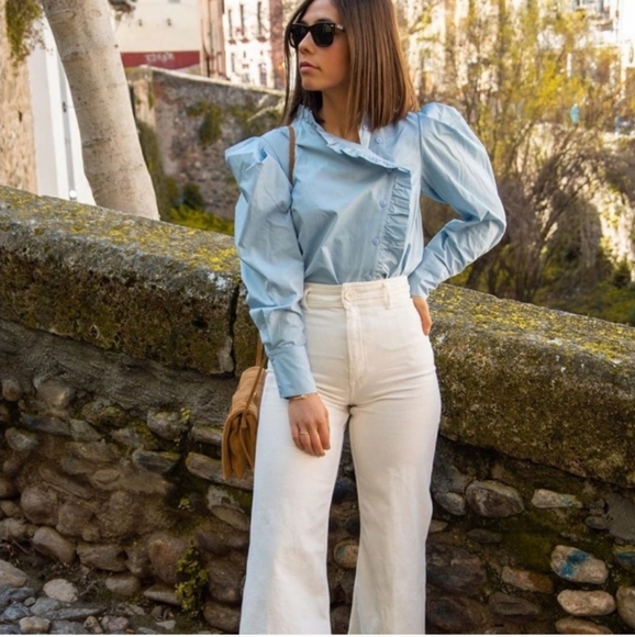 Zara top with ruffle - Picture 2 of 5